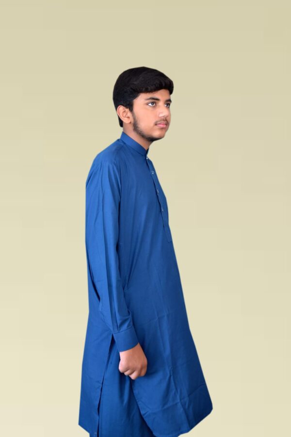 simple stitched bottle green kameez shalwar